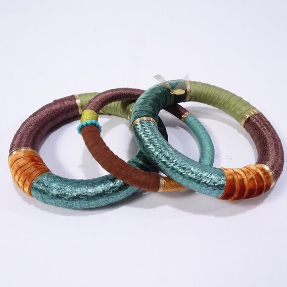 Neiman Marcus Lee Angel Women's Brass Multi Chain Charm Bracelet NWT 210 - Picture 2 of 9